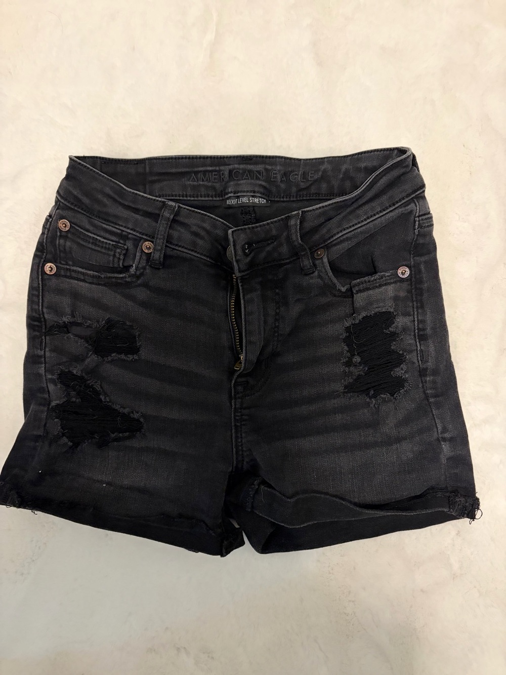 AMERICAN EAGLE Distressed Black Women's Denim Shorts Next level stretch